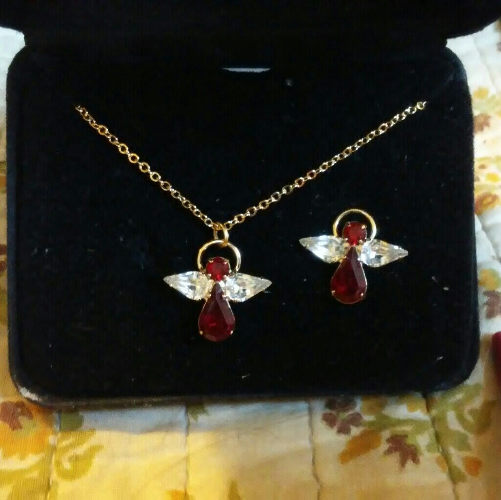 Angel Garnet Crystal Pendant & Pin